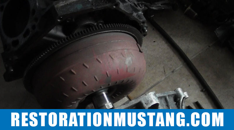 Separating The Small Block 302 Ford Motor & Transmission