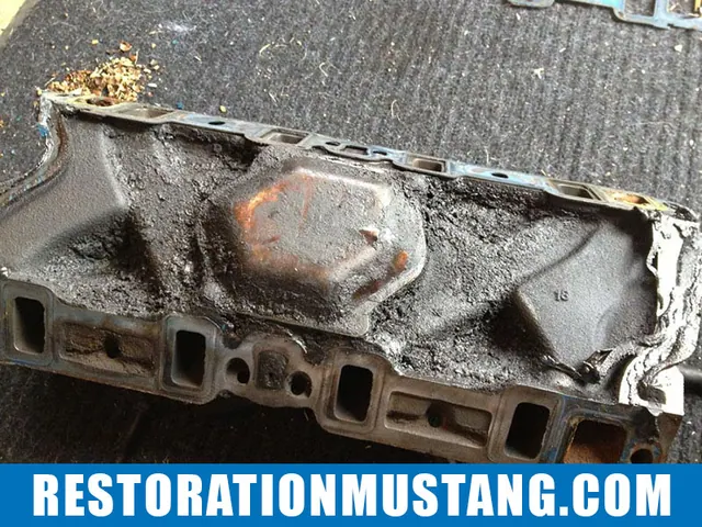 1972 Mustang Fastback Small Block Ford Engine Overhaul: Removing Bolt Ons