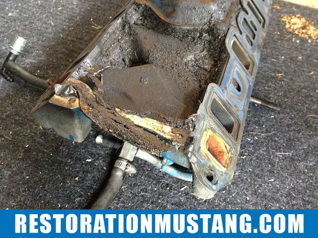 1972 Mustang Fastback Small Block Ford Engine Overhaul: Removing Bolt Ons