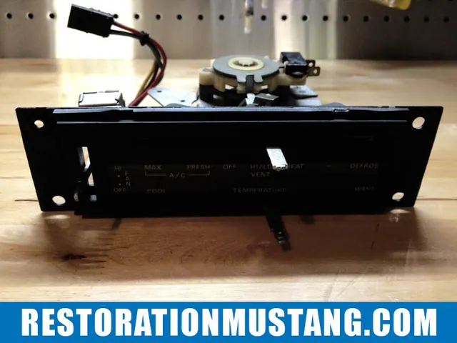 Air Conditioning A/C Heater Control Assembly 71 72 73 Ford Mustang