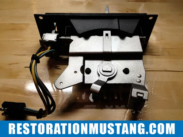 Air Conditioning A/C Heater Control Assembly 71 72 73 Ford Mustang