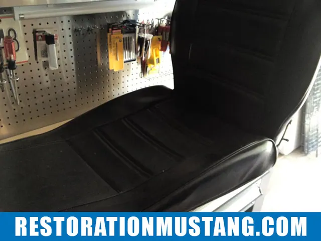 Passenger seat disassembly & preparation for upholstery 71 72 73 mustang