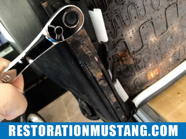 Passenger seat disassembly & preparation for upholstery 71 72 73 mustang