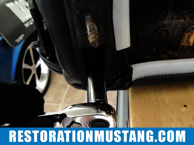 Passenger seat disassembly & preparation for upholstery 71 72 73 mustang