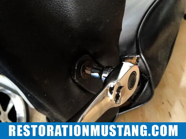 Passenger seat disassembly & preparation for upholstery 71 72 73 mustang