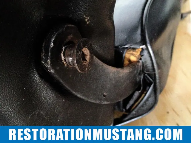 Passenger seat disassembly & preparation for upholstery 71 72 73 mustang