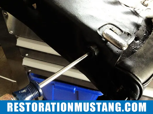Passenger seat disassembly & preparation for upholstery 71 72 73 mustang
