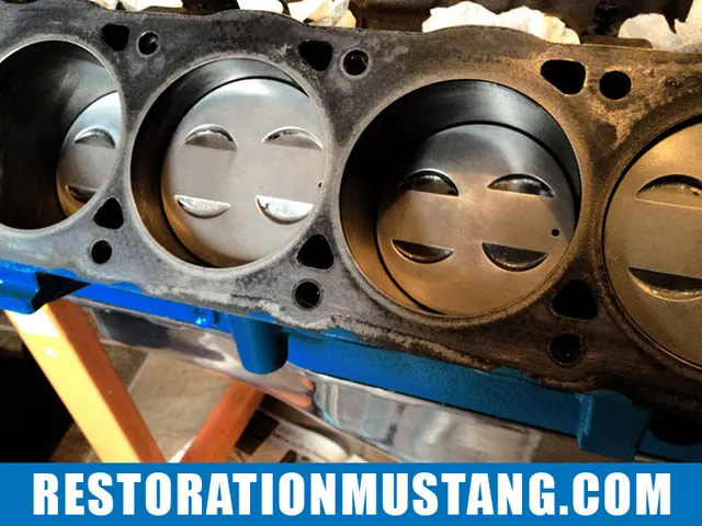 How To Clean The Carbon From Top Of Pistons | Using Only Household Products